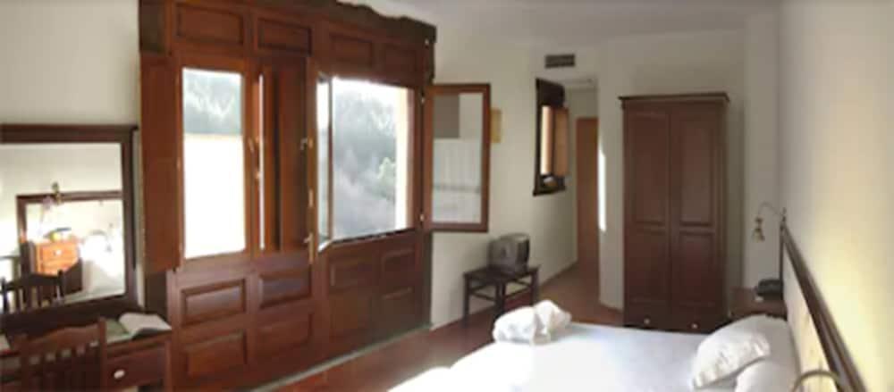Hotel Balneario Rio Pambre Palas de Rei Екстериор снимка