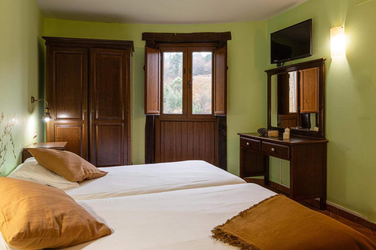 Hotel Balneario Rio Pambre Palas de Rei Екстериор снимка