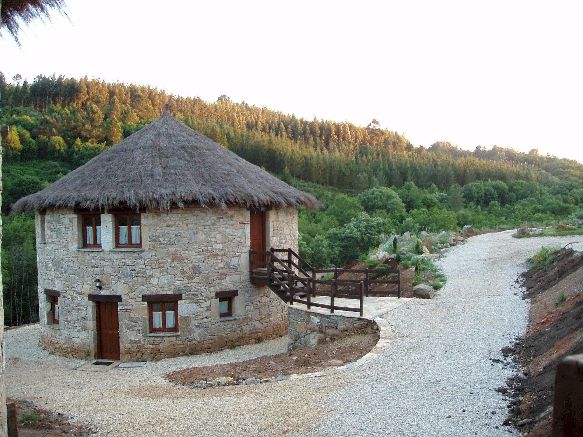 Hotel Balneario Rio Pambre Palas de Rei Екстериор снимка